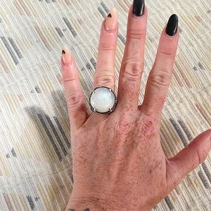 Bloodmilk Phantom Globe Moonstone sz 5.25